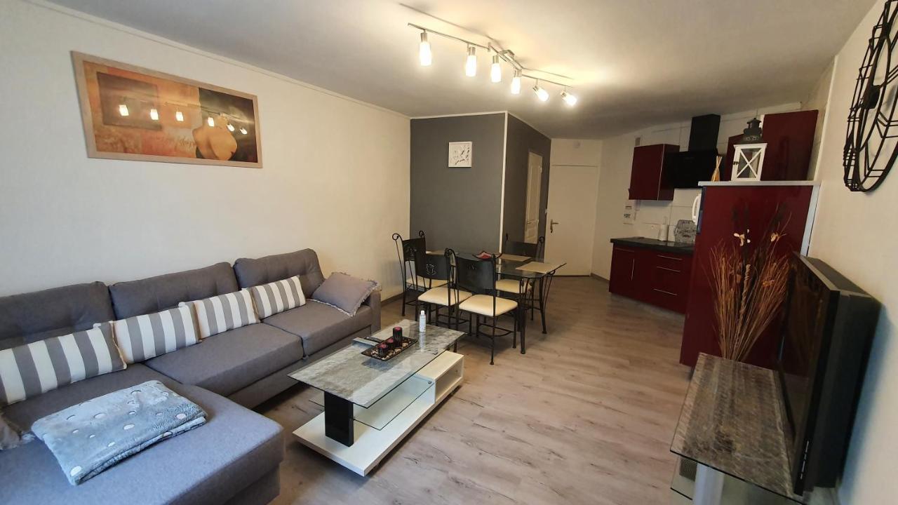 Appartement Carnus Rodez Eksteriør billede