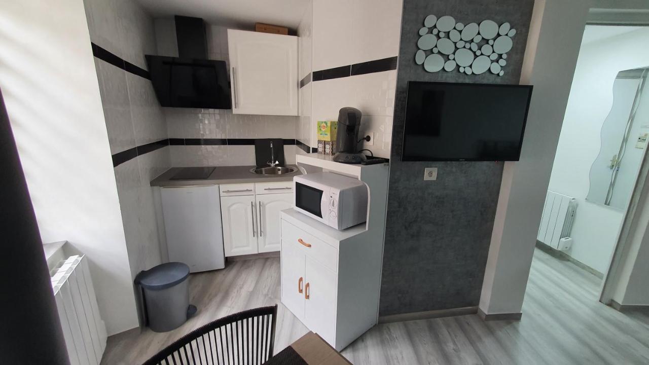 Appartement Carnus Rodez Eksteriør billede