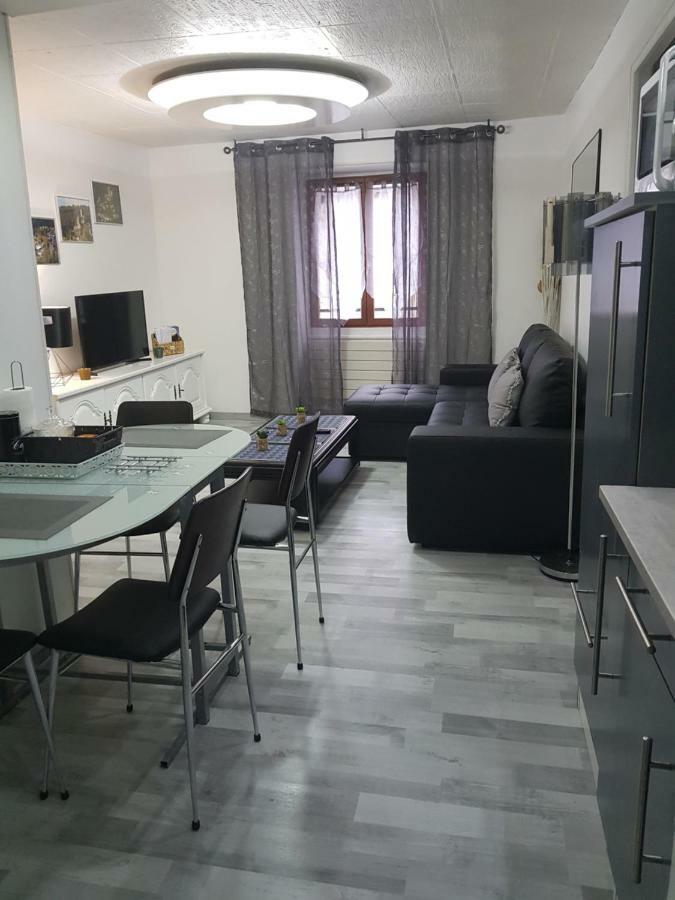 Appartement Carnus Rodez Eksteriør billede